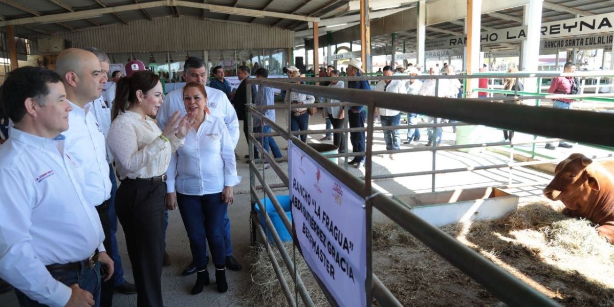 Entrega alcaldesa Carmen Lilia Canturosas apoyo sin precedentes a ganaderos locales