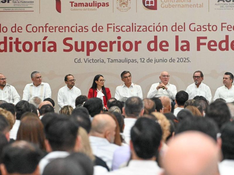 Asiste alcalde Eduardo Gattás a ciclo de conferencias de la ASF.