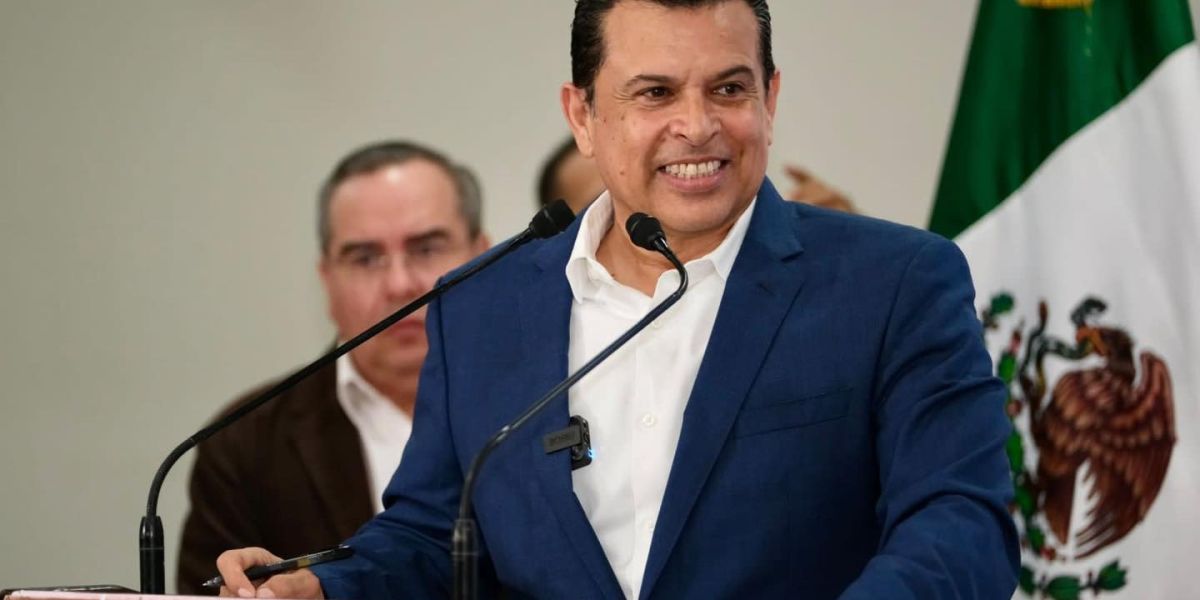 Gattás anuncia más camiones de basura y analiza compra de grúas