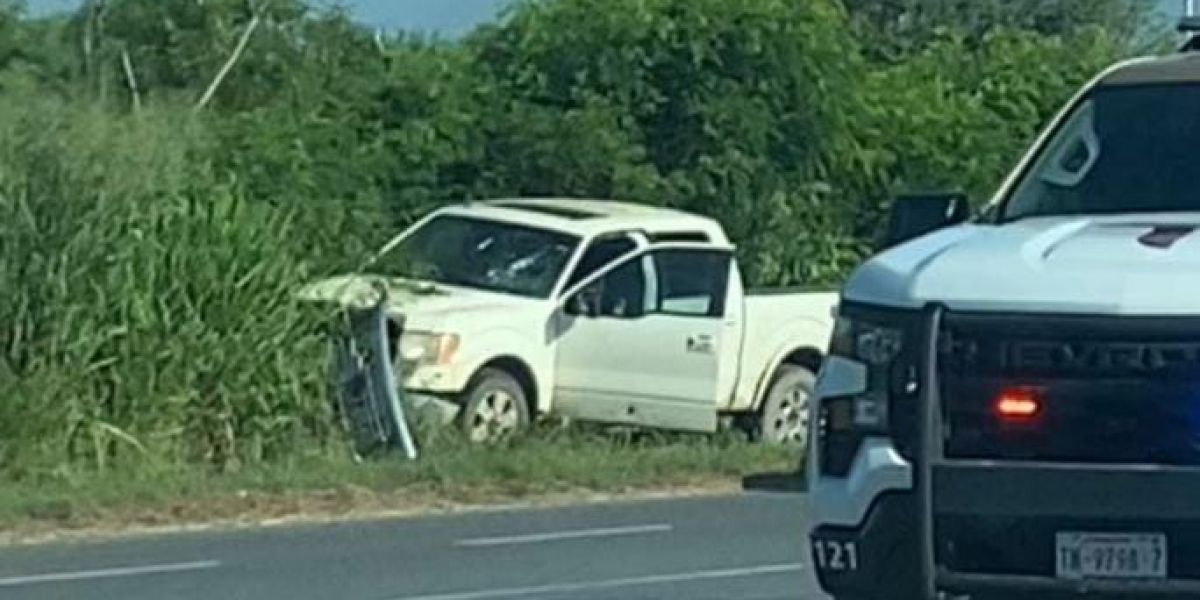 Tras balacera en la Victoria–Monterrey, aseguran dos camionetas y detienen a dos hombres