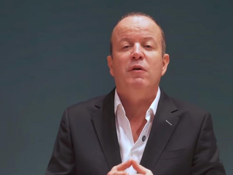 Aclara Carlos Canturosas que reforma a la Ley General de Salud no criminaliza el vapeo