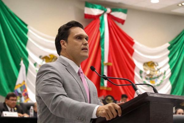 Cabeza de Vaca eres un delincuente: Prieto