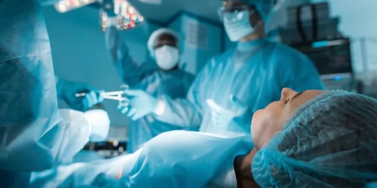 Prohibirían diputados cirugías plásticas para menores de edad