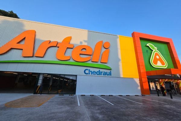 Piden a Chedraui atender problemas de escurrimientos