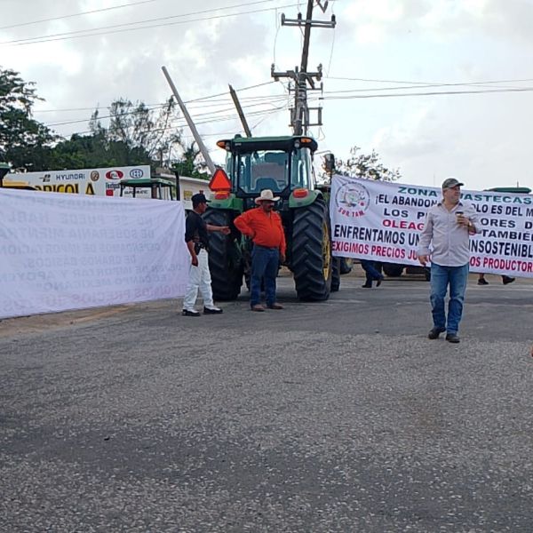 Comerciantes alertan por riesgo de desabasto ante bloqueos en el país