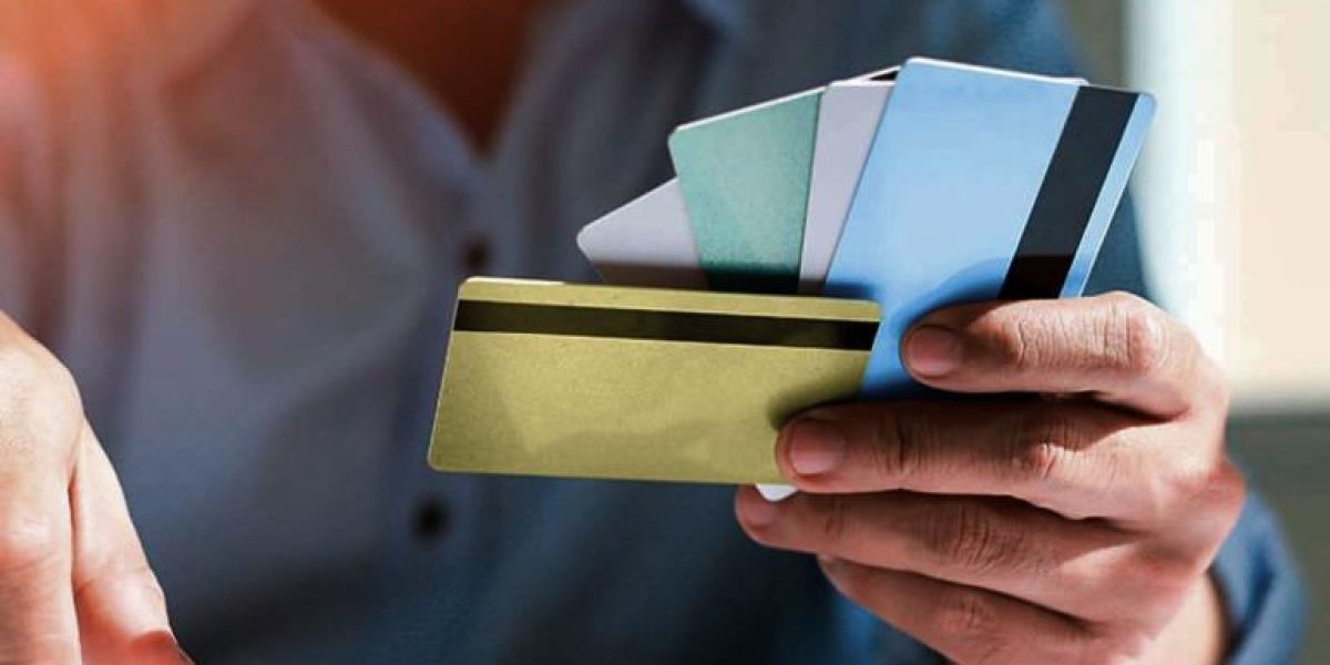Morosidad en tarjetas de crédito se duplicó, advirtió Banxico