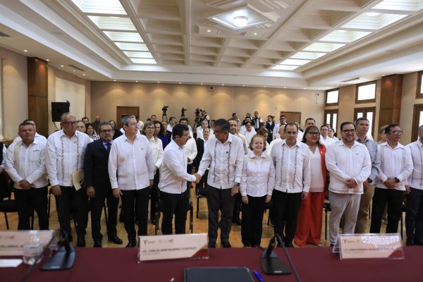 Instala Américo Villarreal Comité Técnico del Fideicomiso para fortalecer el desarrollo y la transparencia de la UAT
