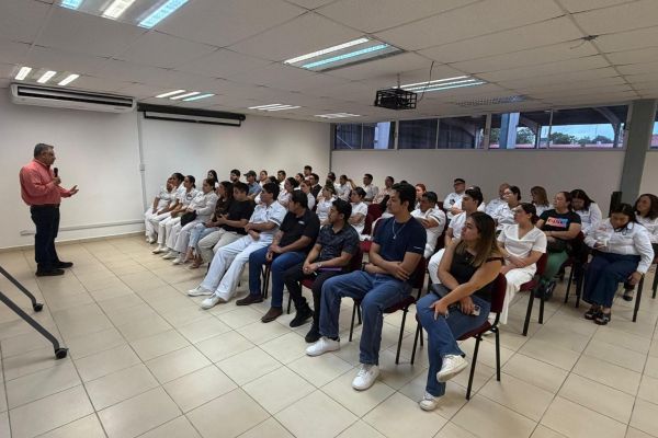 Consolida la UAT alianza para colocar a profesionales de Enfermería en hospitales de Texas