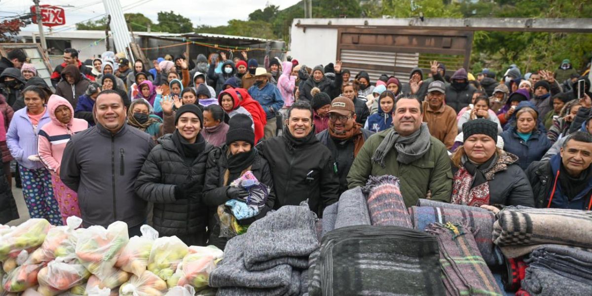 Distribuyen Municipio y DIF Victoria apoyos invernales.