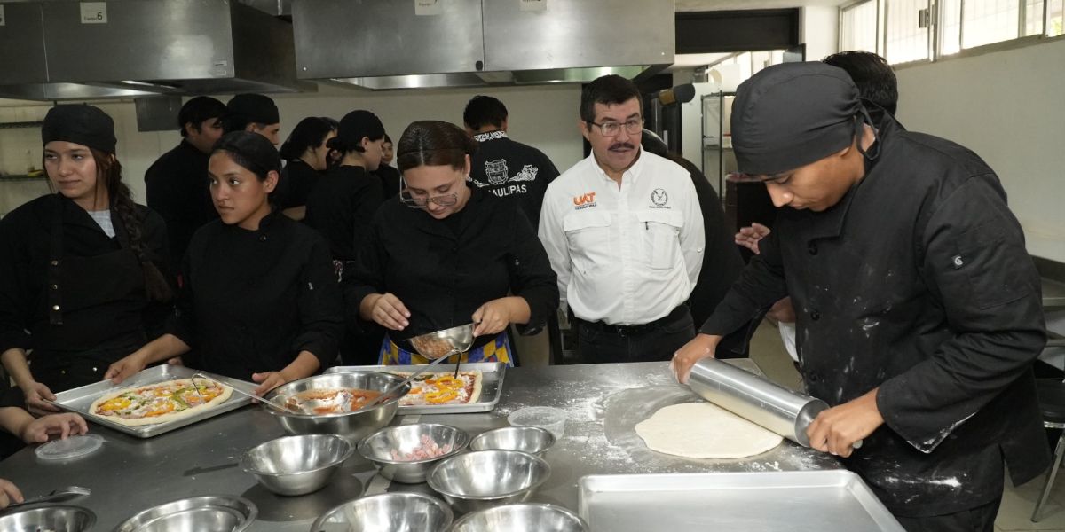 El diálogo con universitarios define el nuevo rumbo de la UAT: Rector