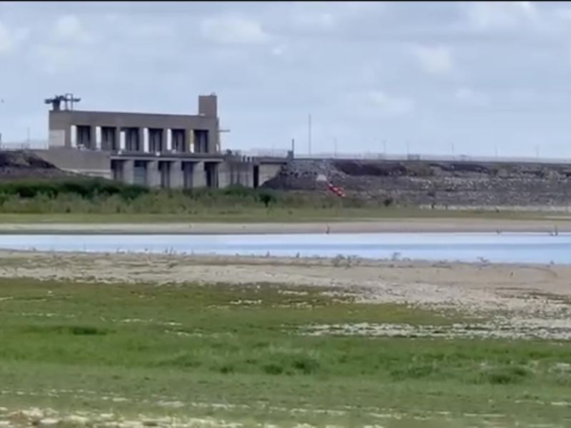 Presa Falcón sin agua obligará a cambiar el ciclo agrícola en el norte de Tamaulipas