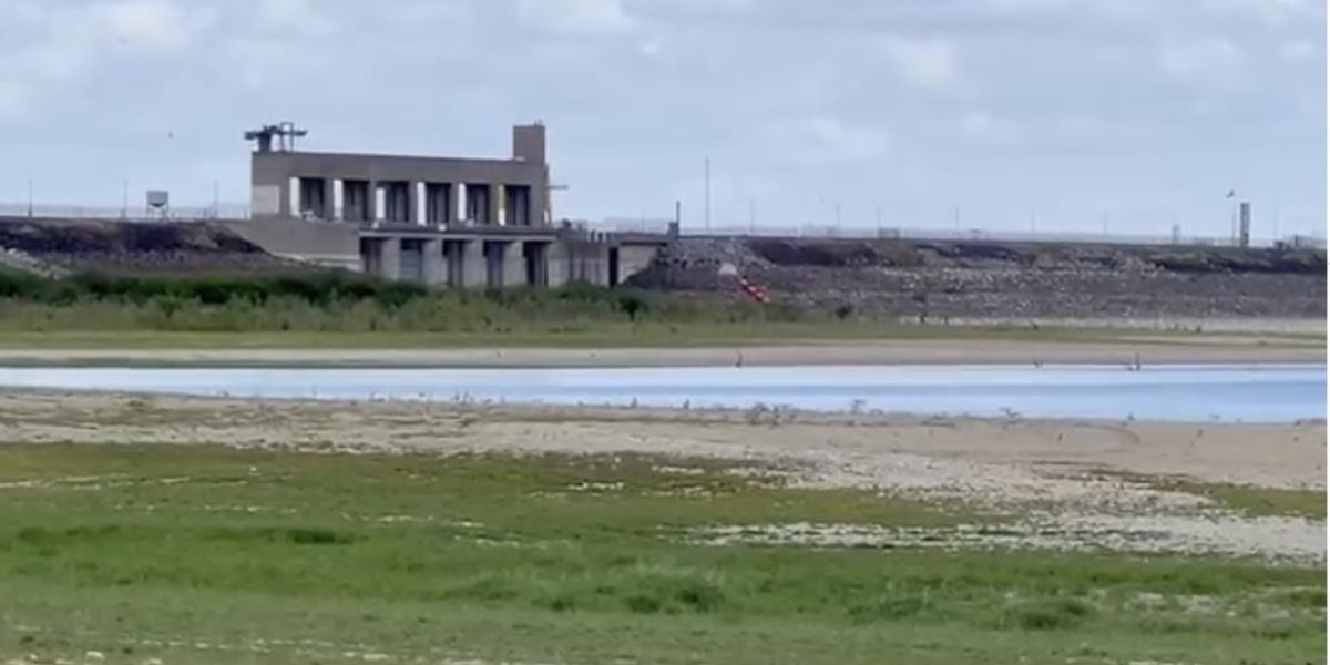 Presa Falcón sin agua obligará a cambiar el ciclo agrícola en el norte de Tamaulipas