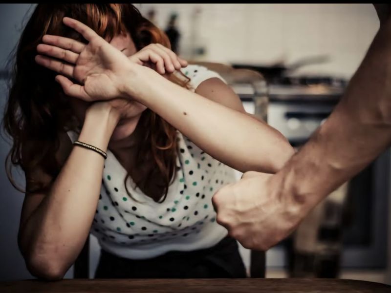 Unidades médicas detectan violencia en mujeres, pero víctimas evitan denunciar