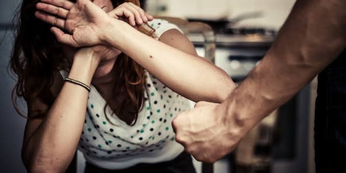 Línea 079 ofrece apoyo inmediato a mujeres violentadas