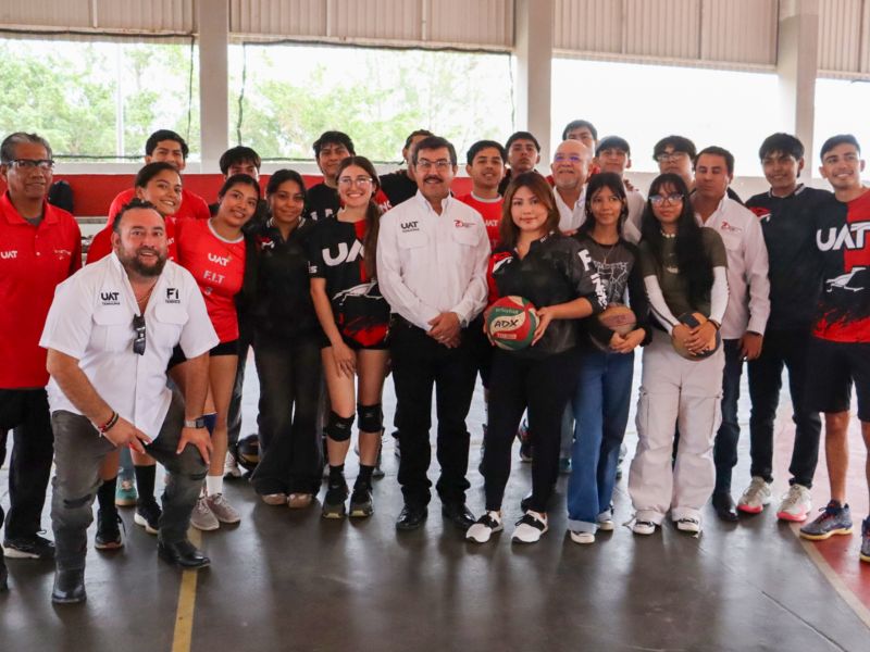 Forma UAT a estudiantes con más competencias para el mercado laboral