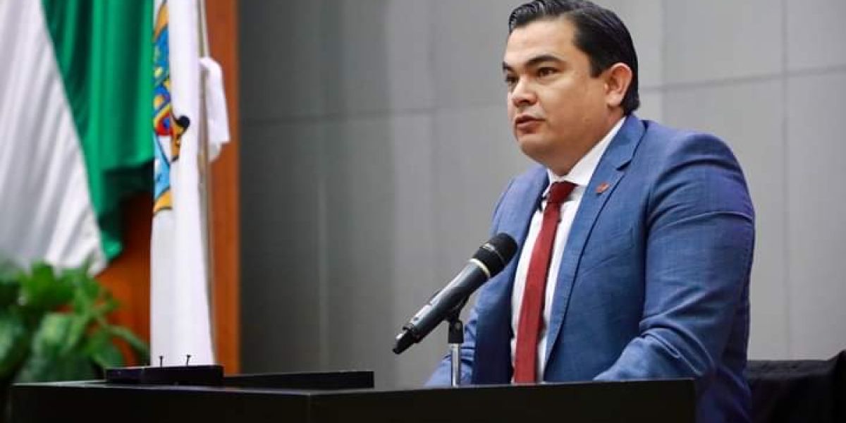 Diputado busca prohibir las peleas de gallos en Tamaulipas