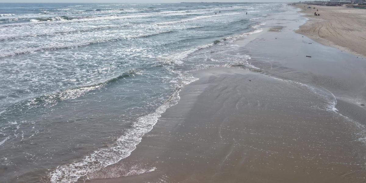 Miramar se mantiene en normalidad, sin contaminación por hidrocarburos