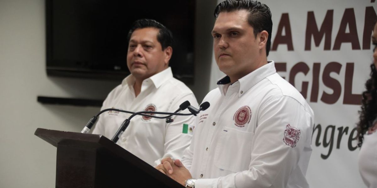 Humberto Prieto anuncia recortes… pero Congreso lo desmiente horas después