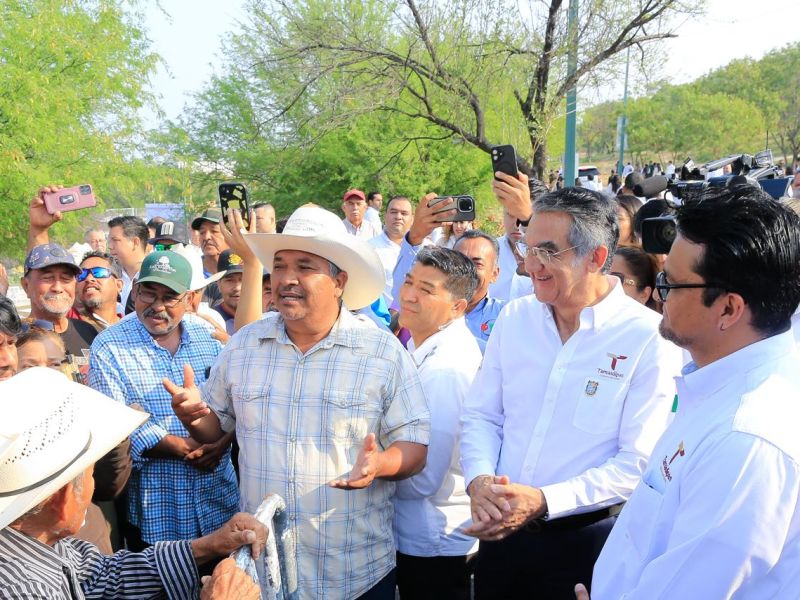 Américo Villarreal ofrece respaldo a ejidatarios de Llera