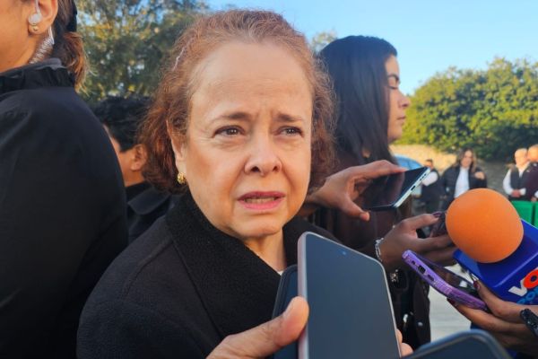 Descuentos a burócratas son para asegurar pensiones