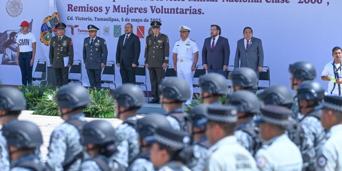 Asiste alcalde de Victoria al evento cívico militar de la 48/a Zona Militar