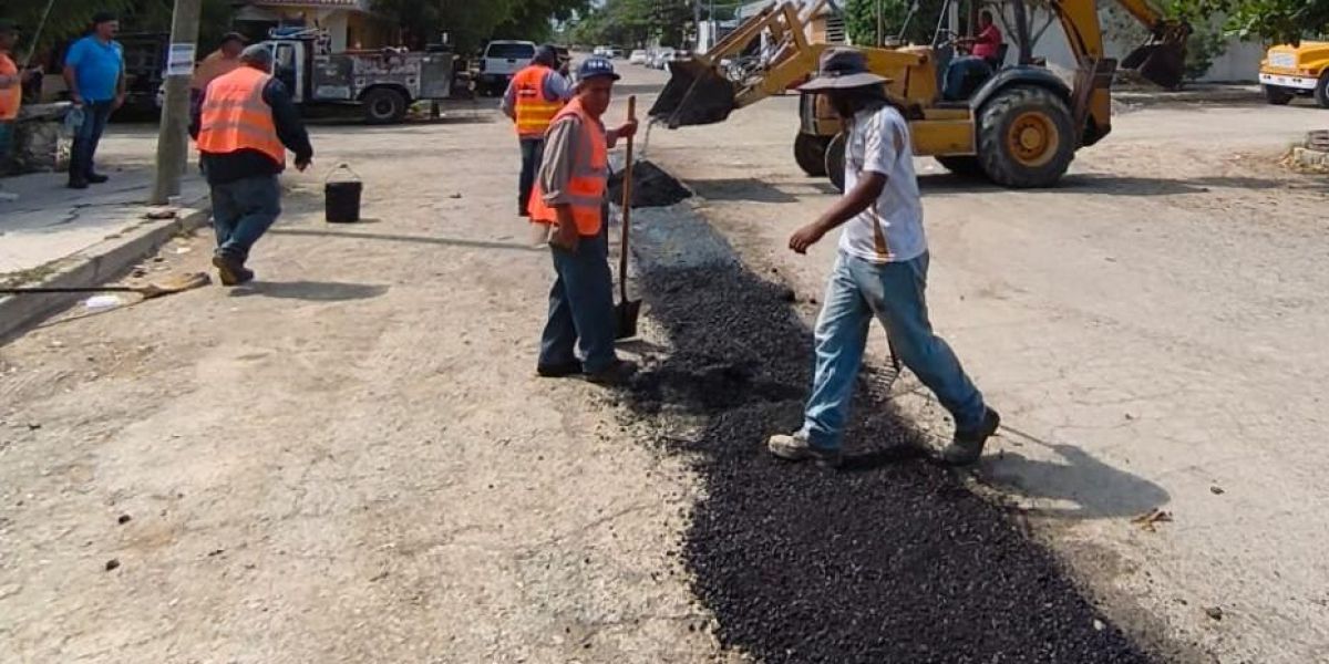 Mantiene Municipio acciones de bacheo en periodo vacacional