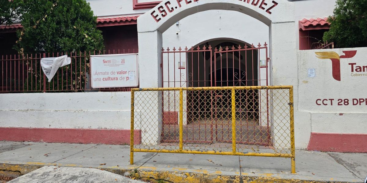 Vigilará Coepris que no haya venta de comida chatarra en las escuelas