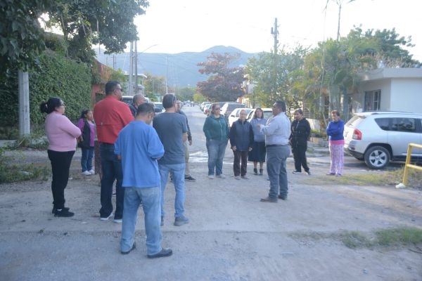 Vecinos gestionan nuevos cruces viales con municipio y Ferromex , municipio evaluaría sumarse al proyecto