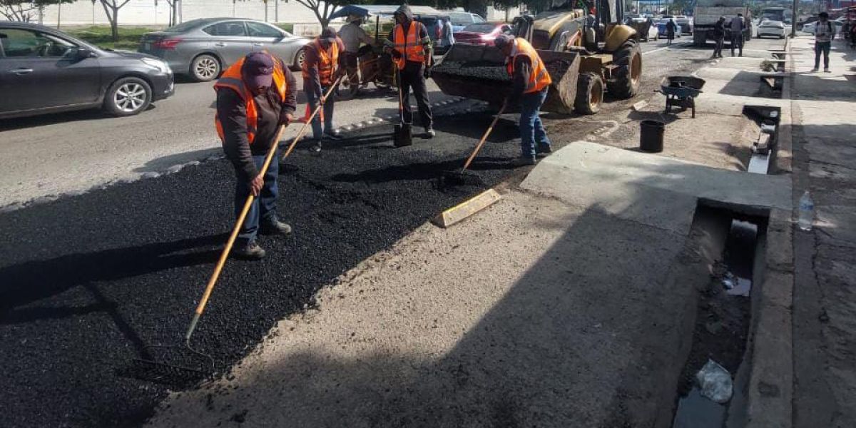 Rehabilita Municipio 510 metros más de asfalto dañado