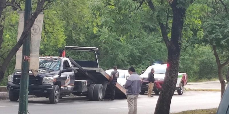 Urge que los municipios tengan sus propias grúas