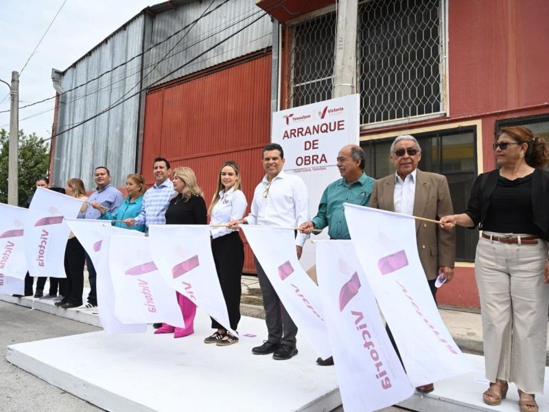 Arranca Municipio obra de rehabilitación de calle en la Magisterial