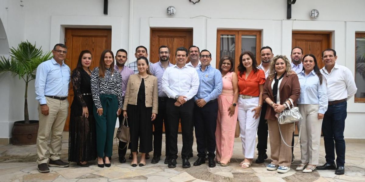 Estrechan lazos de colaboración Gobierno de Victoria y CANACO