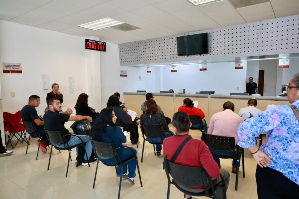 Llaman a aprovechar descuento del 30 % en refrendo vehicular