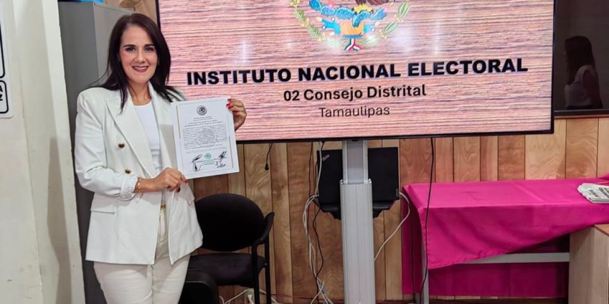 Claudia Hernández recibe constancia, ganó reelección con más del 65% de votos