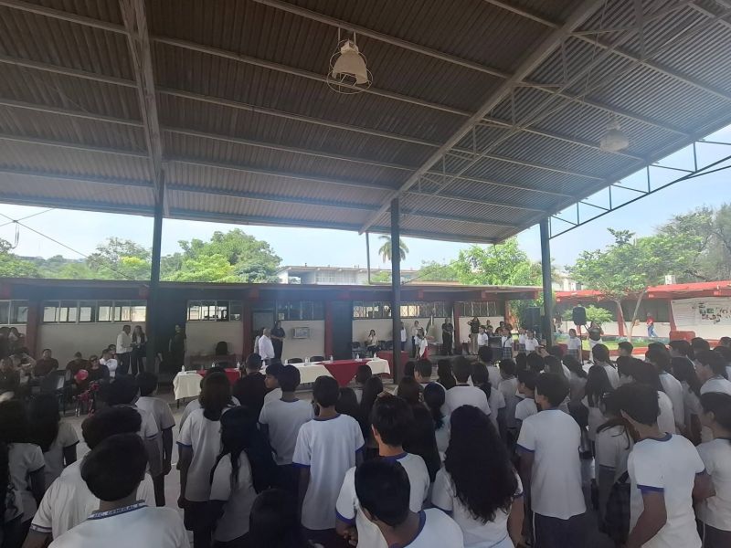Deja violencia escolar a alumno con grave lesión