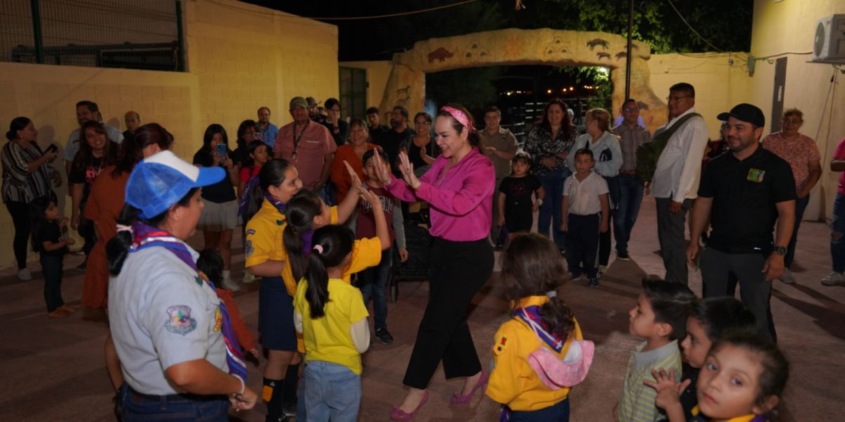 Disfrutan familias y alcaldesa Carmen Lilia Canturosas de lunada en el Zoológico de Nuevo Laredo