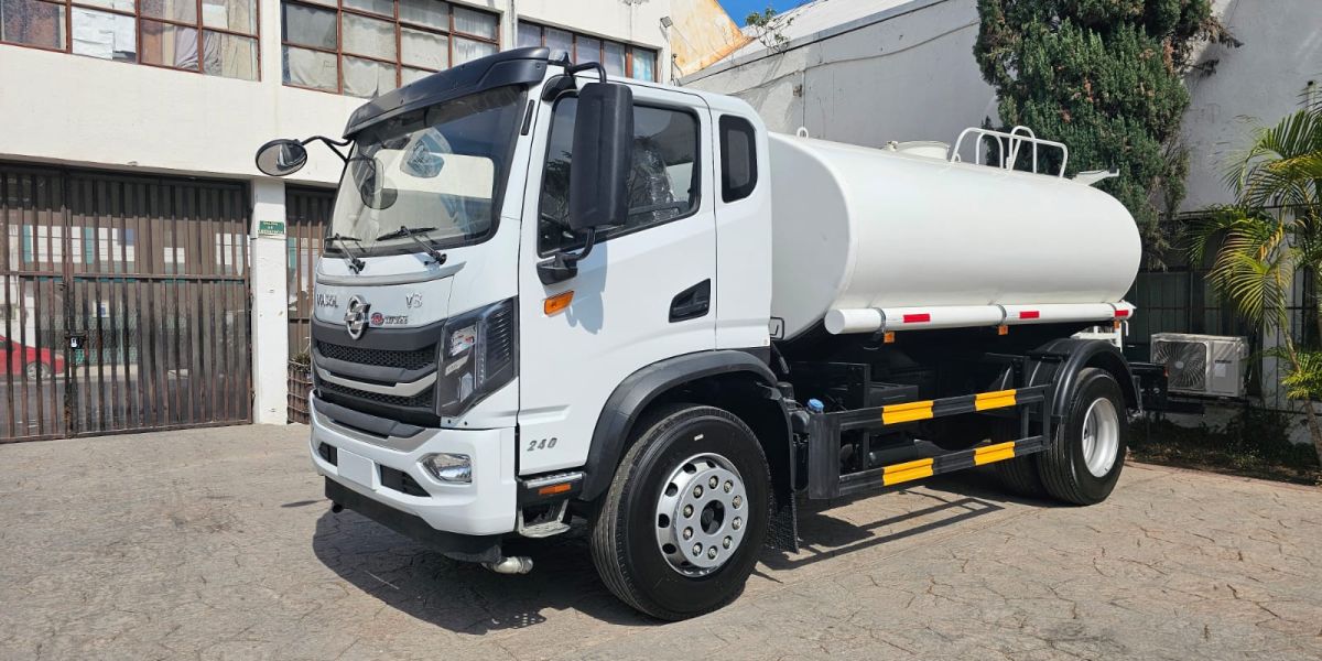 Equiparán a Protección Civil y Bomberos con camión cisterna