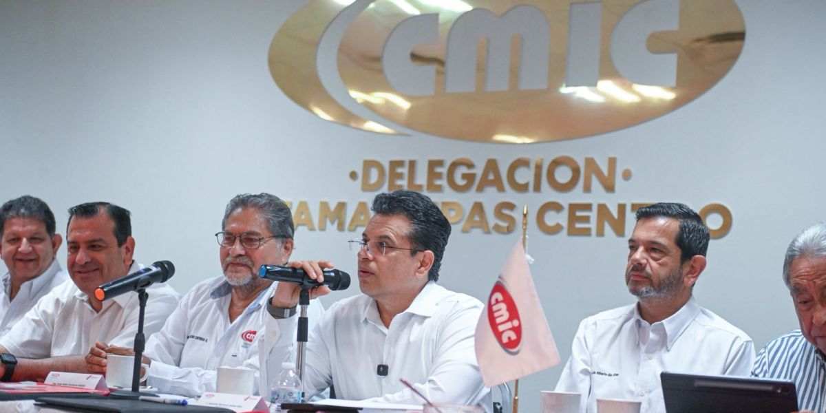 Acuerdan Municipio y CMIC construir obras de calidad