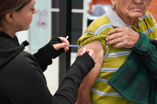 Culmina con éxito jornada de vacunación municipal contra covid, influenza y neumococo