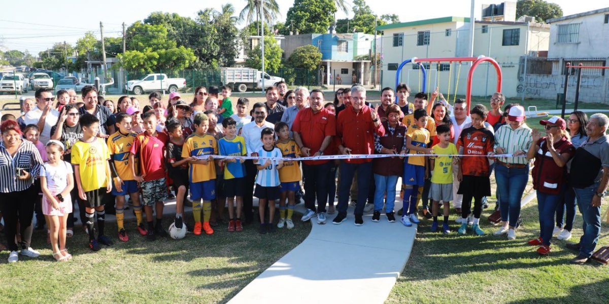 Inaugura AMM Rehabilitación De Parque Deportivo En El Fracc. San Ángel