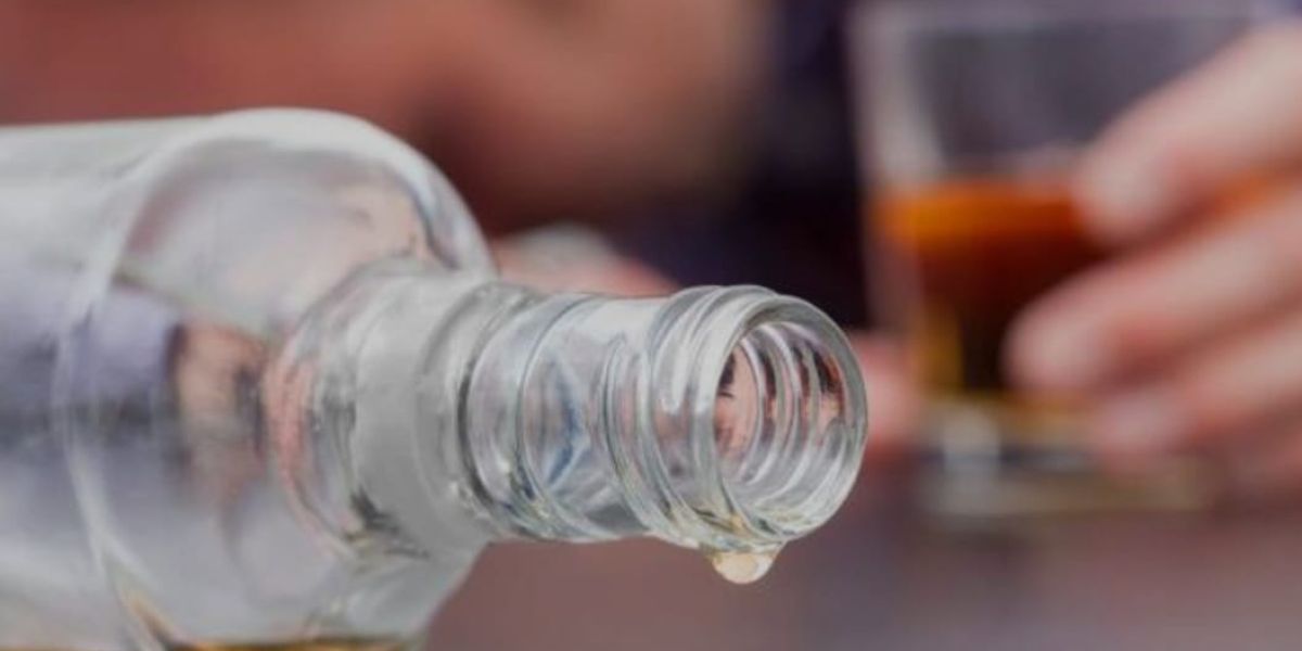 Hospitalizan a 150 tamaulipecos por intoxicación alcohólica