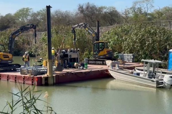 Coloca EU nuevas boyas en el río Bravo entre Matamoros y Brownsville