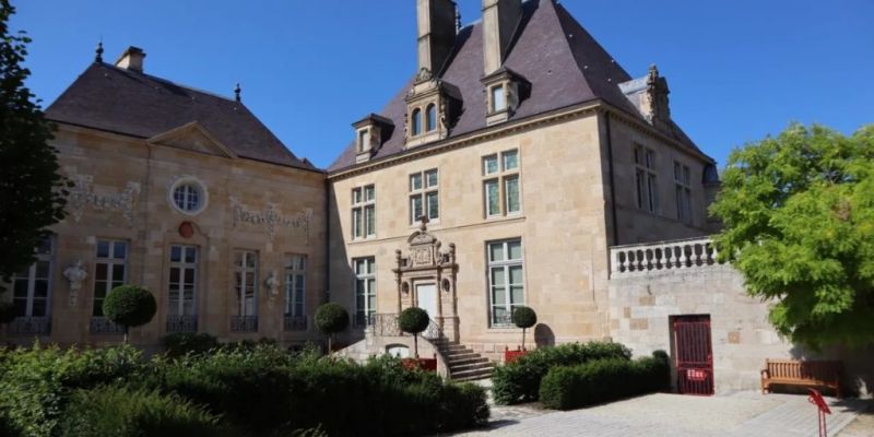 Museo Casa Denis Diderot sufre robo de monedas históricas en Langres, Francia