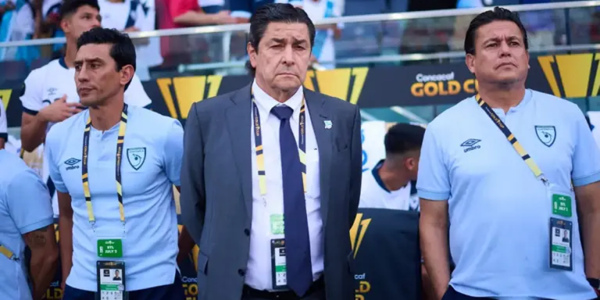 ¡Se despide de Guatemala! Entrenador mexicano da emotivo adiós como seleccionador nacional