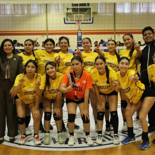 Campeones en voleibol Abejas y Búhos en interfacultades