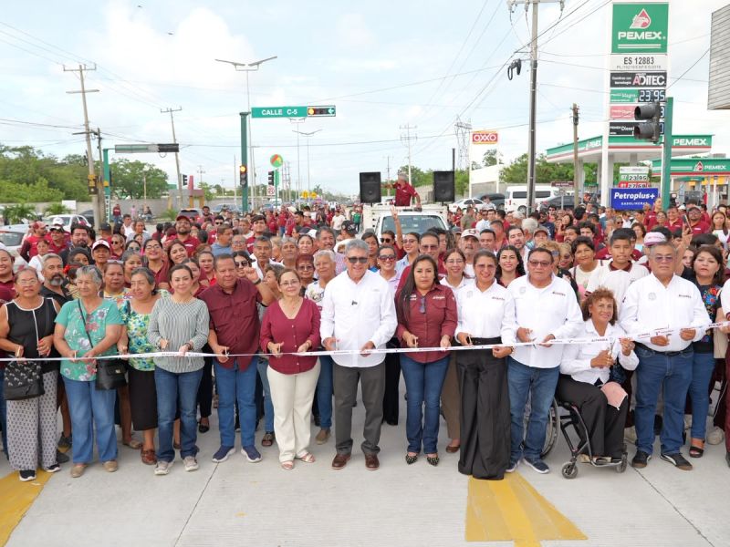 Entrega Armando Martínez magna obra de pavimentación