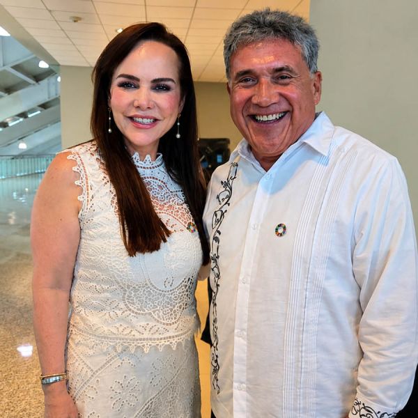Impulsa Armando Martínez oportunidades laborales en el sector aduanero