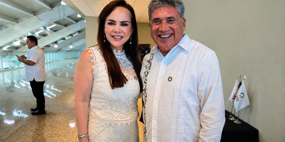 Impulsa Armando Martínez oportunidades laborales en el sector aduanero
