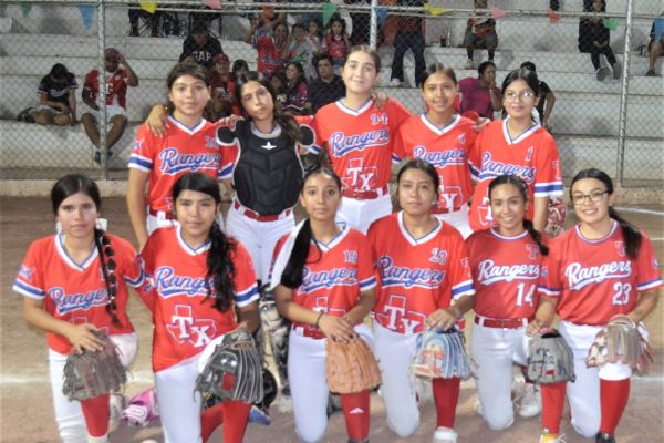 Inician las semis en softbol femenil