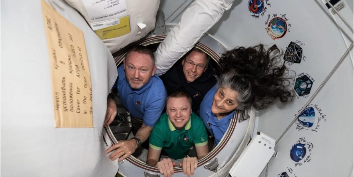 Tras nueve meses, astronautas de la EEI finalmente regresan a la Tierra el martes